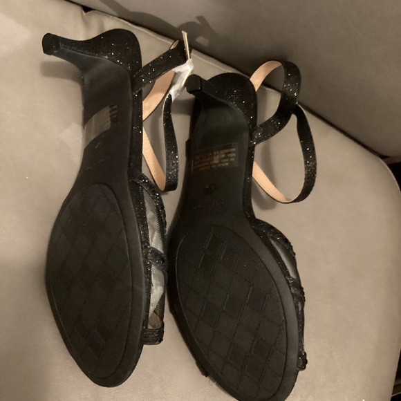 NWOT DREAM PAIRS WOMEN’S NINA LOW HEEL PUMP SANDALS…BLACK..SIZE 9.5 - Picture 3 of 7